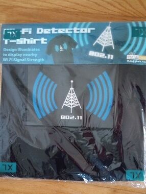 ThinkGeek Wi-Fi Detector T-shirt XL NWT